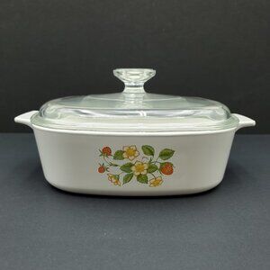 Corningware Strawberry Sundae Casserole with Lid 2 Qt Strawberry Sunday Baker